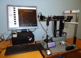 Фото  макета приладу, на якому здійснювалася перевірка принципу дії приладу та тестувалася комп’ютерна програма